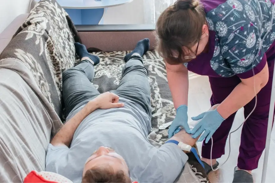 Срочный вывод из запоя в Омутнинске: быстро, недорого